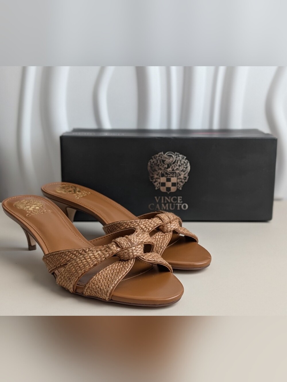 NIB Vince Camuto Kaydyn Raffia Kitten Heel Slide Sandals Golden Walnut 8M